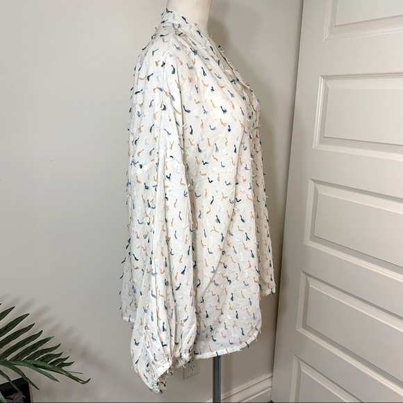 LOU & Grey Flowy Breezy Off White Boho Trendy Oversize Blouse Balloon Sleeves XL - Picture 4 of 10